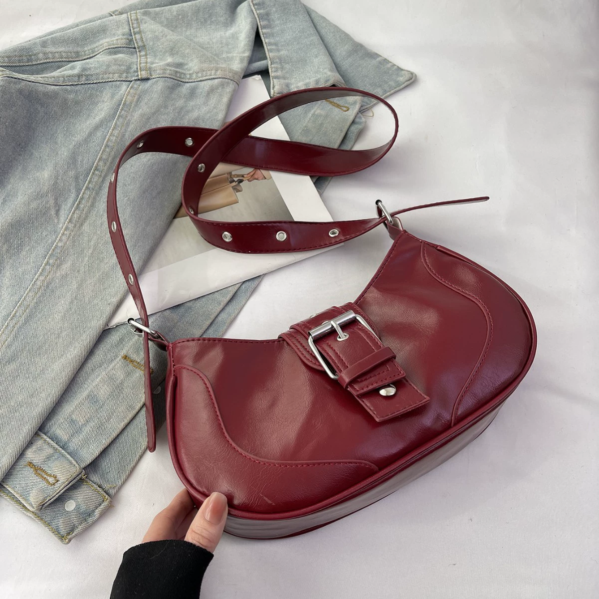 2024 новая минималистская сумка подмышки нишевая мода дизайн ретро-сумка мода сумка на одно плечо косая женская сумка полумесяц сумка