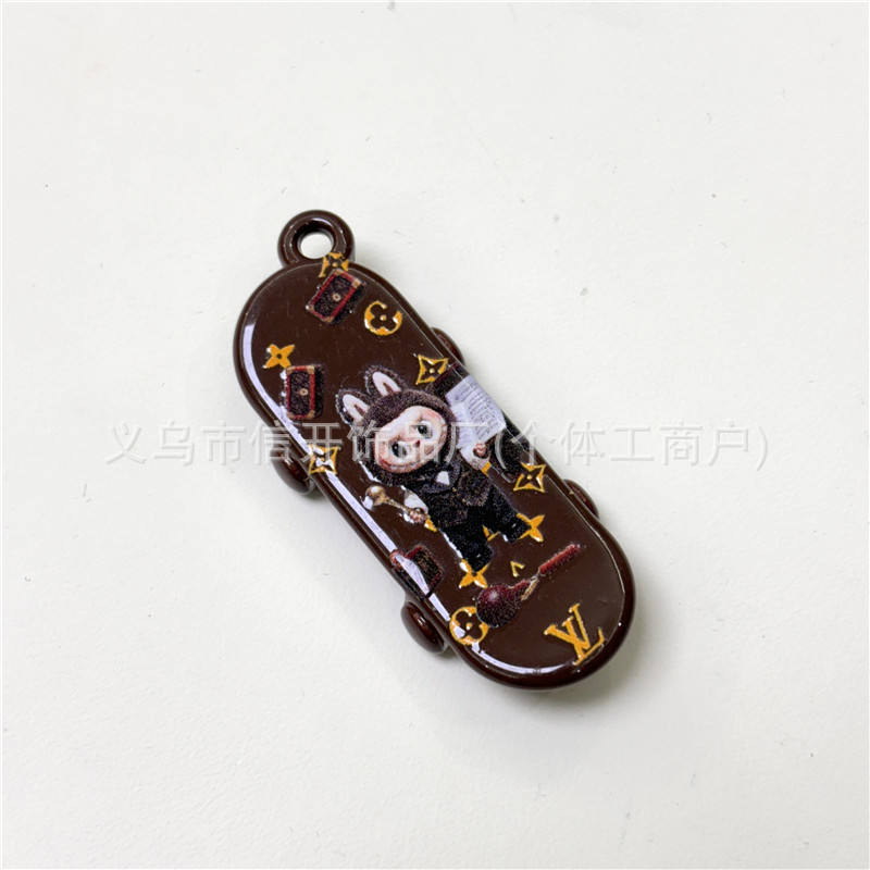 吊孔亚克力拉布布印花滑板挂坠 手工diy钥匙链手机链包挂饰品材料|undefined