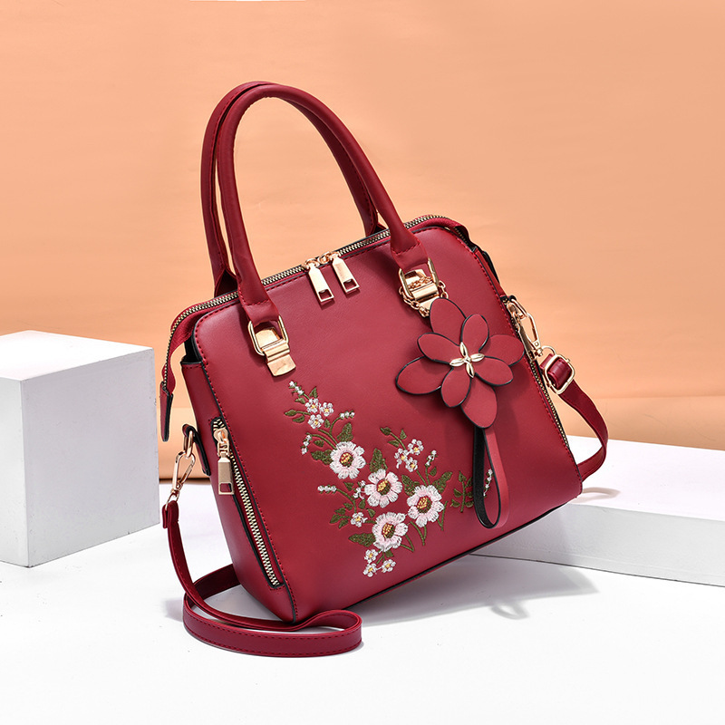 New Fashion Trendy Tote Bag, Women's Bag, Crossbody Bag, High-End Large-Capacity Handbag, Shoulder Bag New Fashion Trendy Tote Bag, Women's Bag, Crossbody Bag, High-End Large-Capacity Handbag, Shoulder Bag