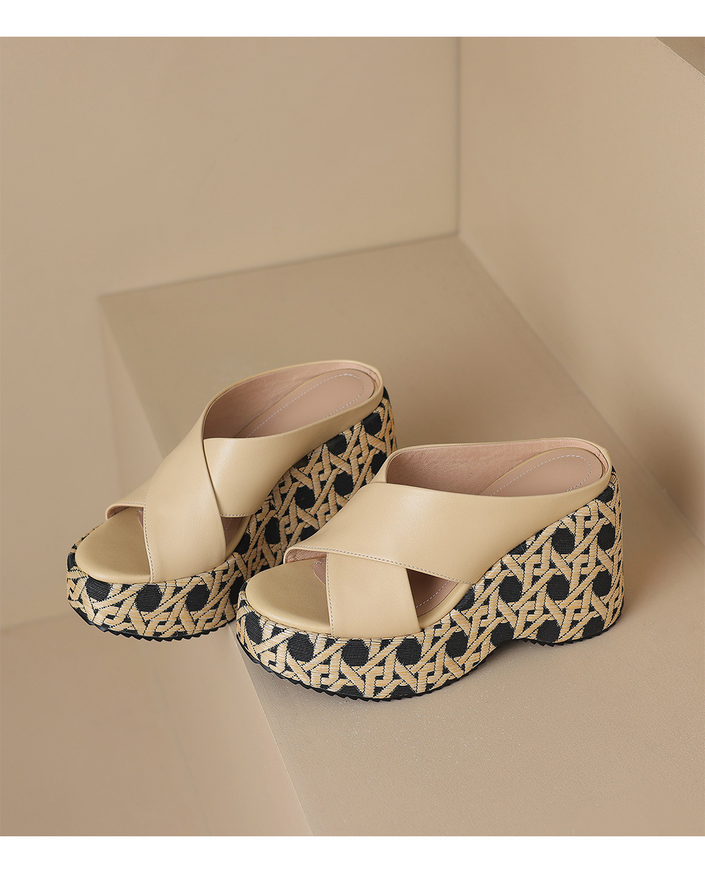Sandal cao gót nữ quai chéo 9cm đế xuồng hở mũi — Màu đen, Màu mơ chi tiết 12
