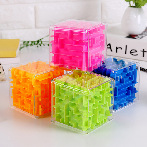 Creative six-sided maze, children's 8cm large 3D cube maze educational toy for girls and boys