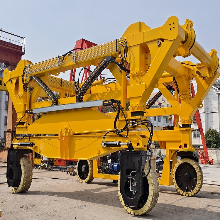 靖起多功能跨运车 集装箱装卸搬运  承载能力强 转向灵活 10-60t