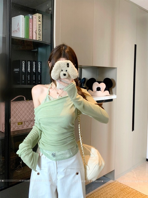 白色斜肩长袖T恤女早秋假两件蕾丝挂脖打底衫内搭短款露肩小上衣|undefined