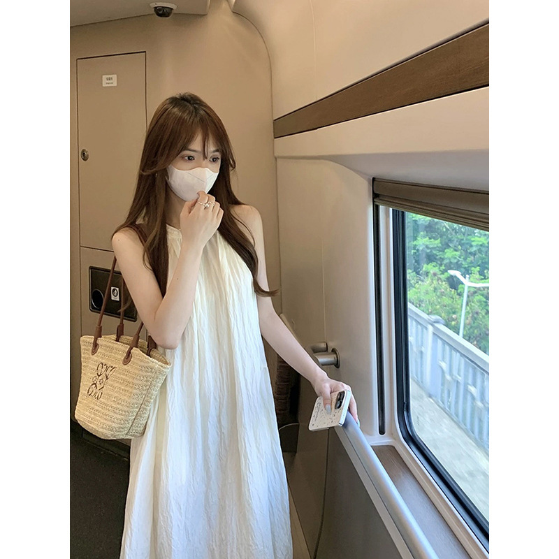 French Pure Lust Gentle Style White Halterneck Dress Women's Summer Loose Seaside Vacation Sanya Beach Long Skirt French Pure Lust Gentle Style White Halterneck Dress Women's Summer Loose Seaside Vacation Sanya Beach Long Skirt