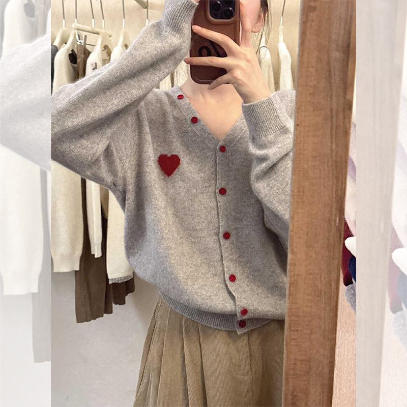 小个子灰色v领短款开衫毛衣外套女春秋季爱心刺绣针织衫长袖上衣|undefined