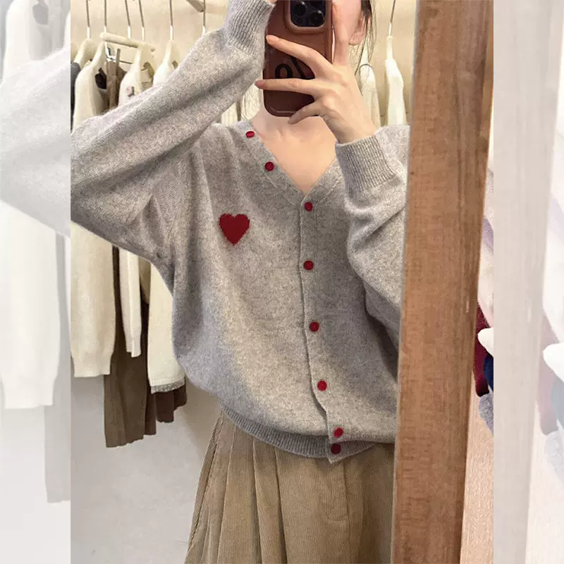 小个子灰色v领短款开衫毛衣外套女春秋季爱心刺绣针织衫长袖上衣
