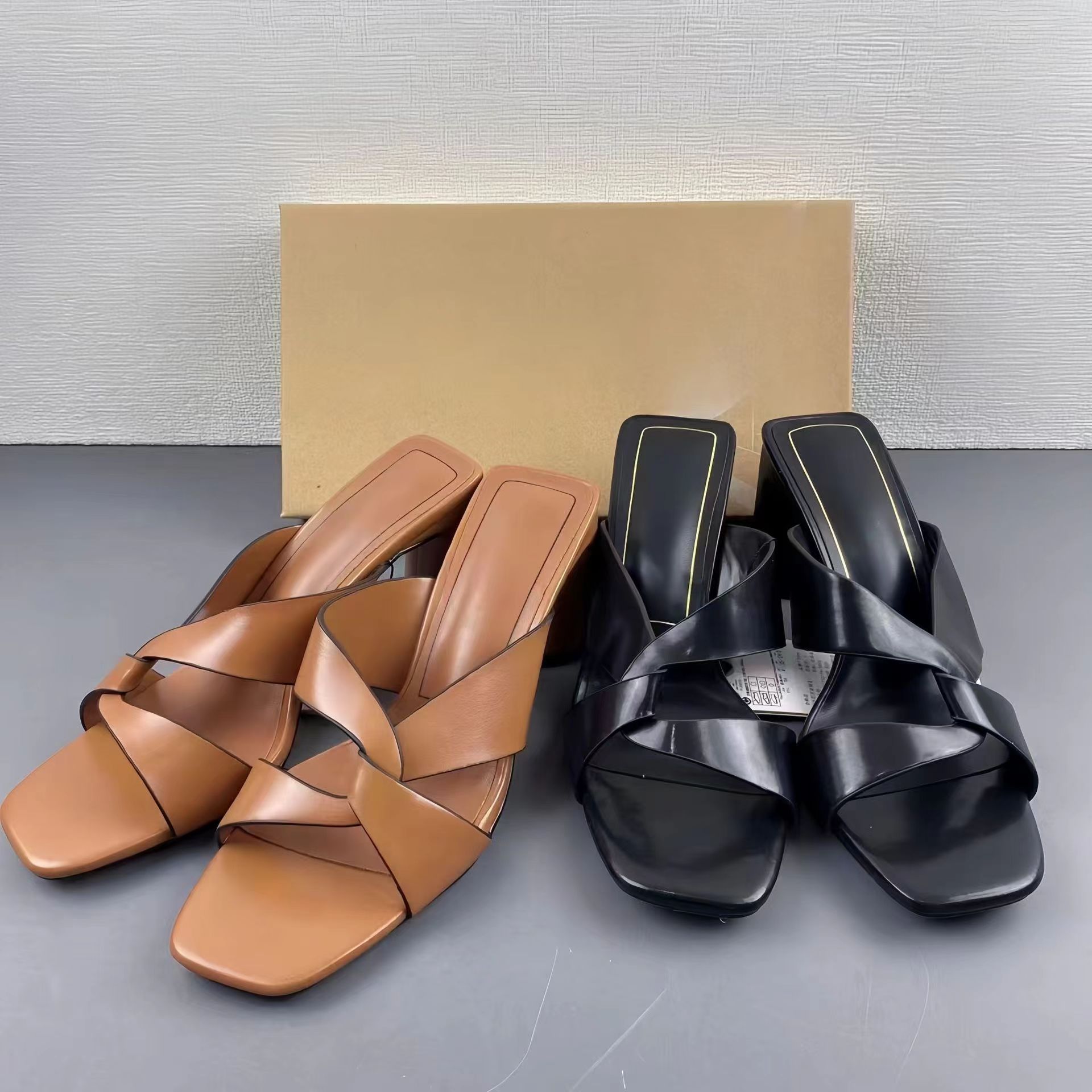 Brown Thick Heel Cow Leather Sandals