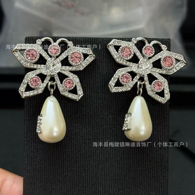 新款香家法式花朵名媛宫廷光面镶钻字母珍珠耳钉耳环耳饰品潮|undefined