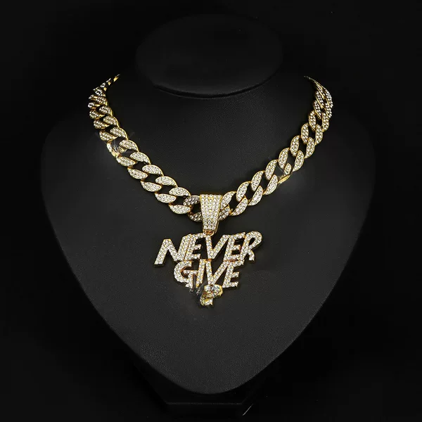 temu Alloy Letter NEVERGIVEUP Punk Style Pendant European and American Hip Hop Full Diamond Super Men's Cuban Chain