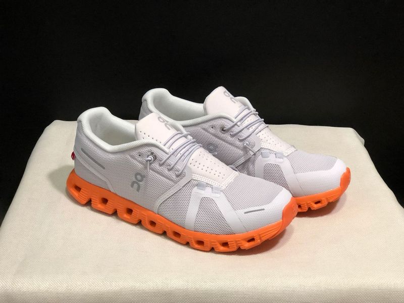 On昂走Cloud x 5アウトドアクッションネットランニングトレーニング男女カップルスポーツランニングシューズ|undefined