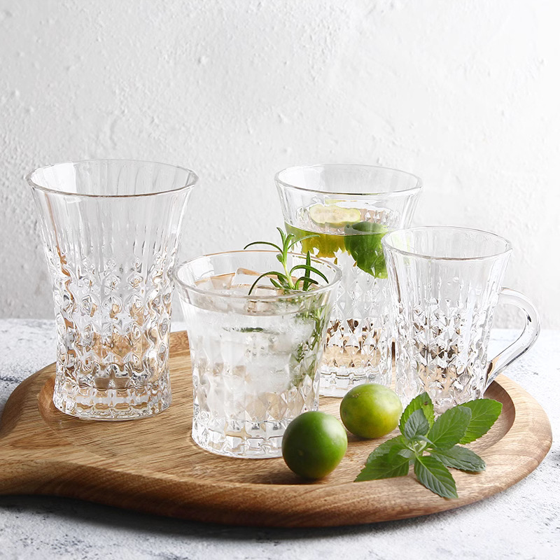 Taza francesa transparente taza de champán taza de vino vino vino taza de jugo taza de cóctel taza de relieve europea taza de pie alto