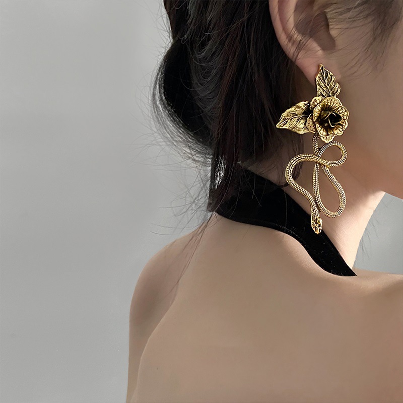 Silver Needle Flower Leaf Serpentine Drop Earrings For Women_voghion.com