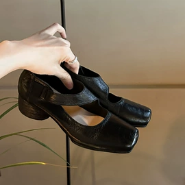 女式皮靴;女式休闲单鞋;女式时装单鞋