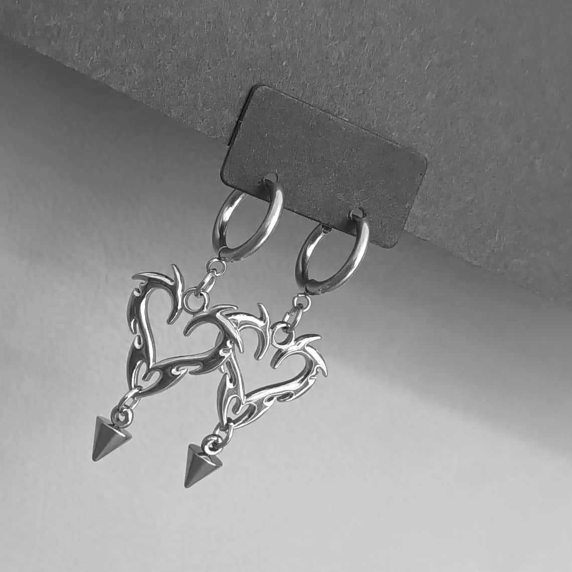 Y2K Gothic Style Stainless Steel Heart-Shaped Spiked Earrings, Punk Hip-Hop Trendy Earrings, Women's Stainless Steel Earrings