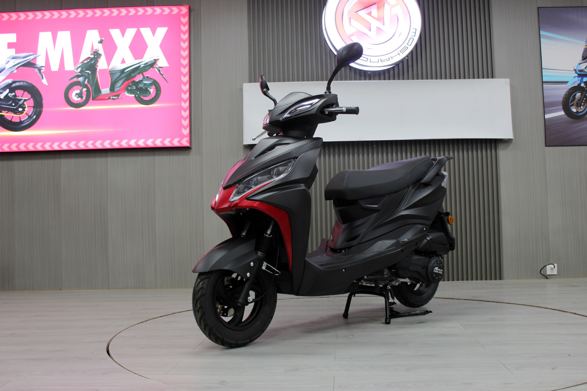 Fuel-Efficient Scooter, Two-Wheeled Motorcycle with Strong Power, 49/180Cc150Cc, National Iv