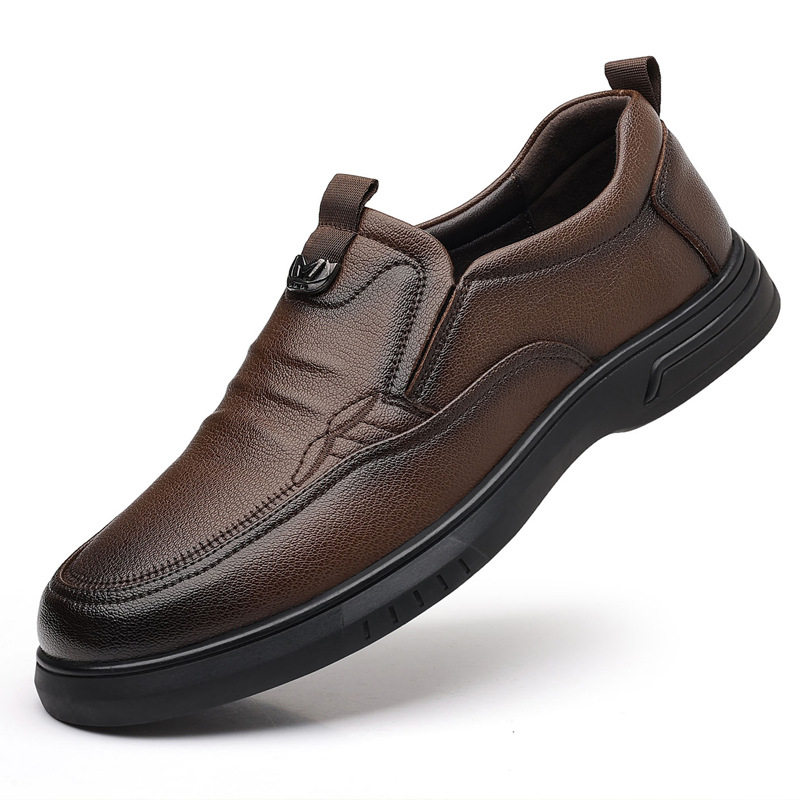 Giày da nam mũi tròn đế mềm mặt mềm, gót thấp 1-3 cm, kiểu giày lười thời trang cao cấp — PZ135 màu nâu, PZ135 màu đen