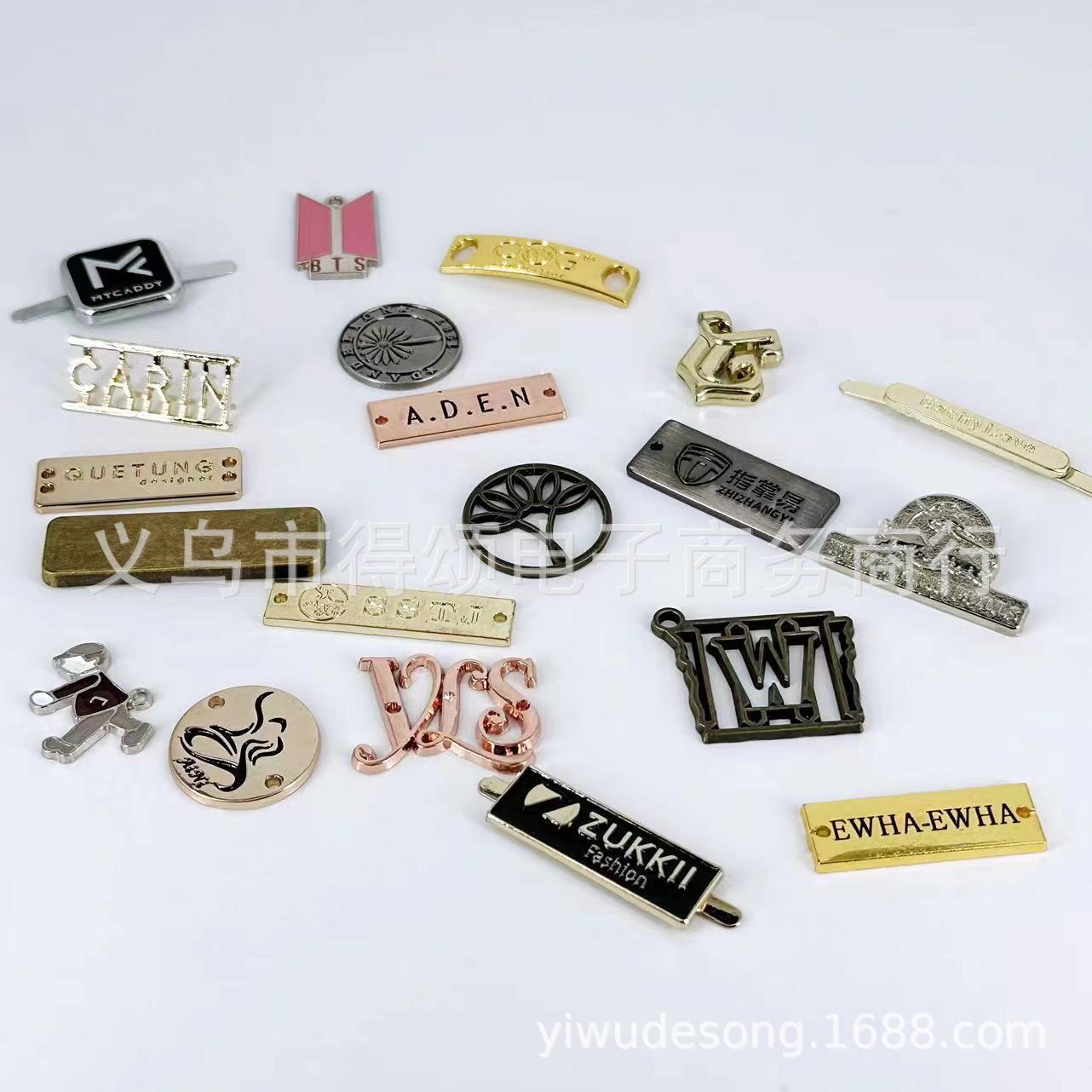 箱包手袋五金配件 压铸电镀真金色散字母logo 金属字母标牌厂家