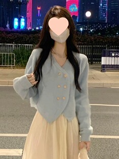 搭配半身紗裙的上毛衣女短款外套法式溫柔設計不規則針織開衫春秋