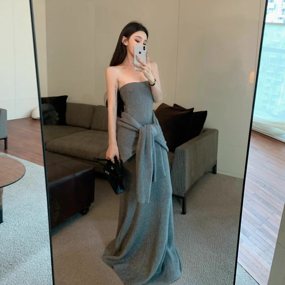 RHGD实拍冬日时髦复古设计感抹胸针织毛衣连衣长裙+开衫外套套装