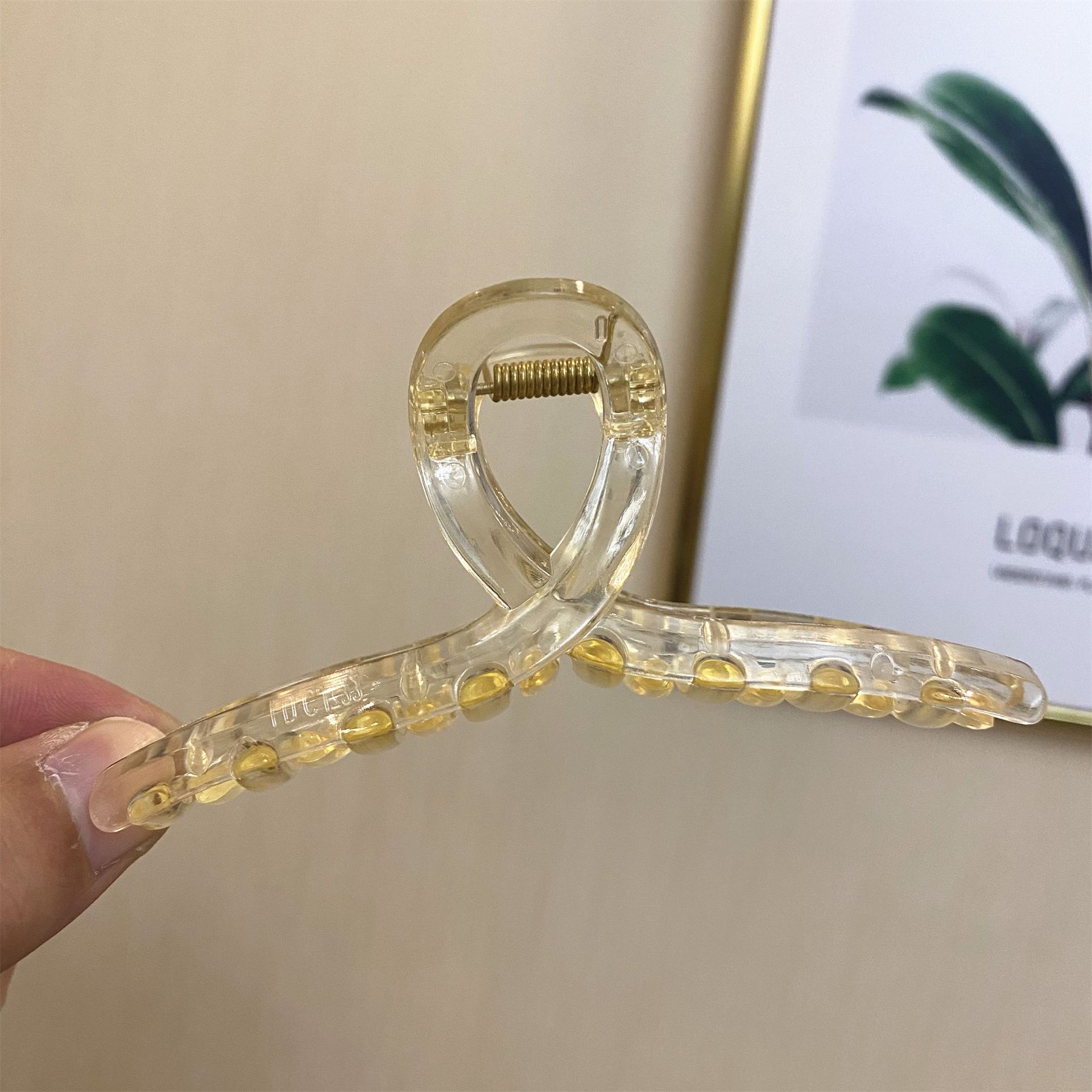 Elegante temperamento tocadillo de gran tamaño agarrar pinzas de cabello acrílico cabeza de mujer agarrar pinzas de cabello nuevo verano