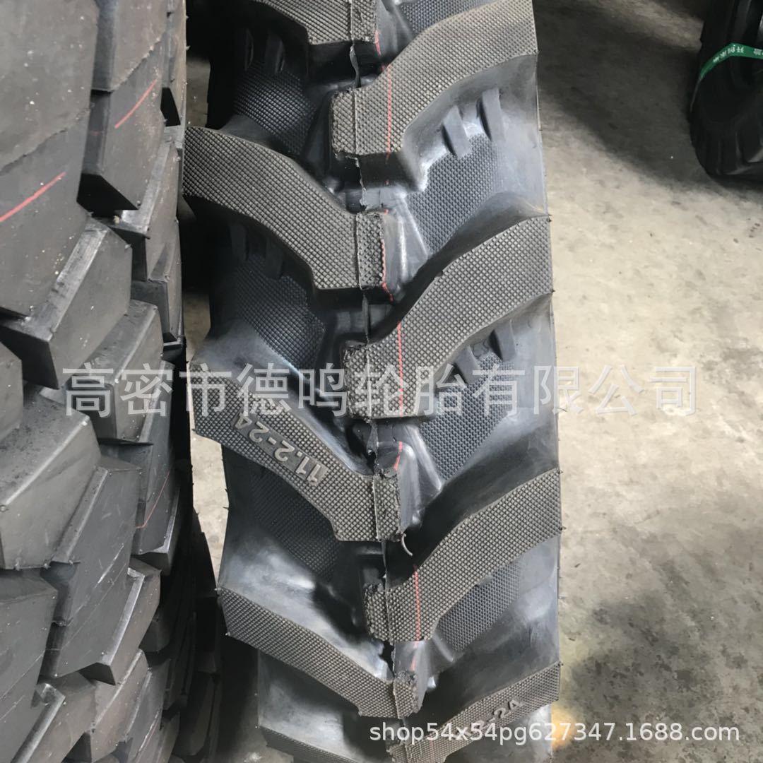 Neumático de la espiga del tractor rojo oriental 11.2-24 neumático del cultivador del plantador del vehículo agrícola 11.2-28