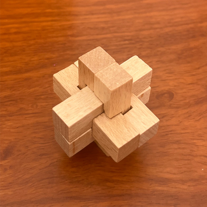 Luban Lock Kongming Lock conjunto completo juguetes educativos para Niños Estudiantes de la escuela primaria tamaño pequeño mini haya Kongming Lock fábrica fija