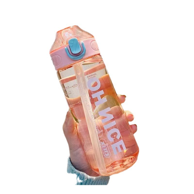 Xinbeidi gran capacidad portátil de plástico taza de agua estudiante verano deportes taza 680ml Escala de paja hervidor de agua al por mayor