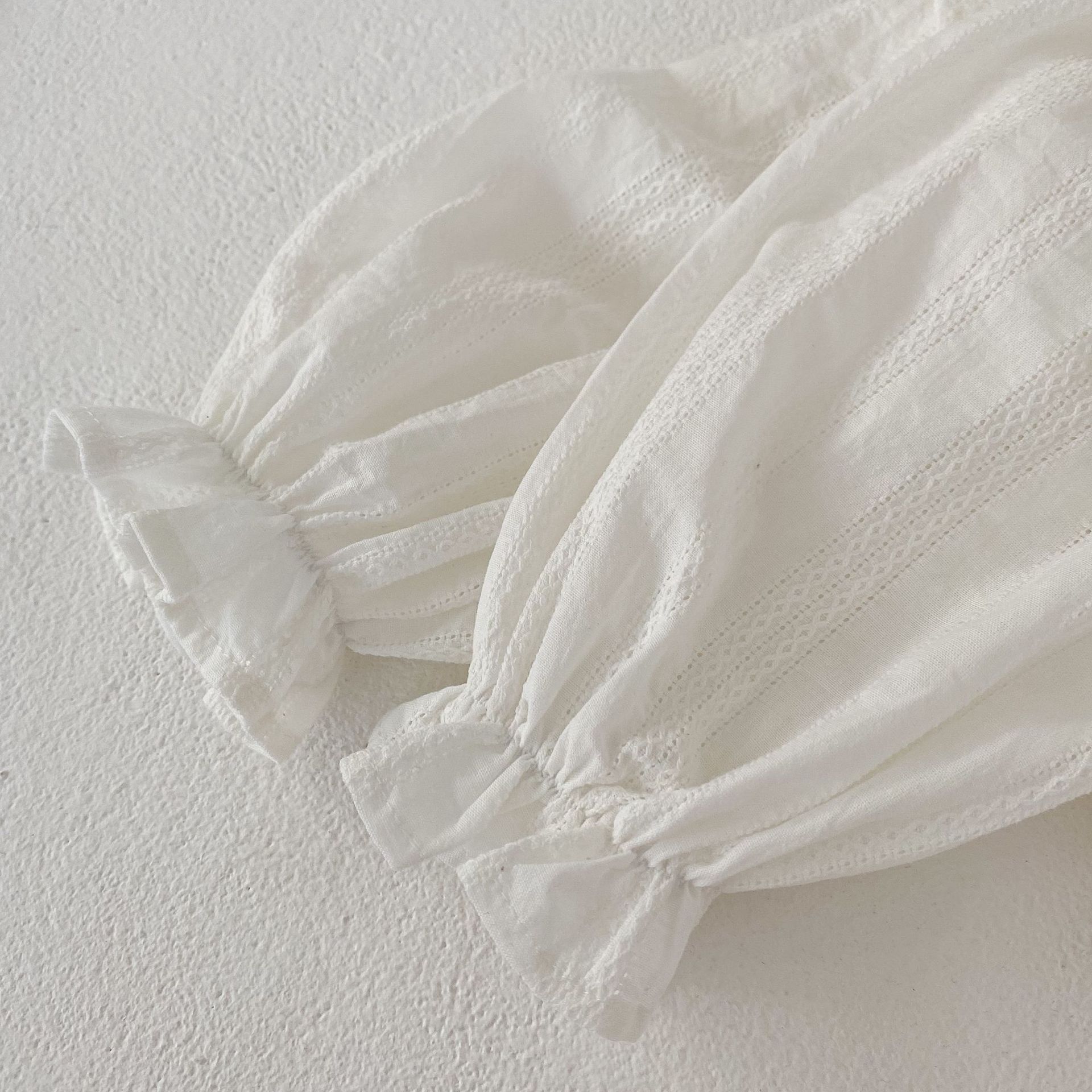 2024 Autumn Girl Baby Flying Strap Ha Yi Folded Long Sleeve Loose Triangle jumpsuit Crawler_voghion.com