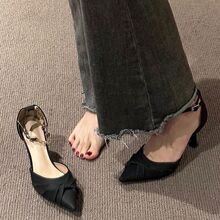 ��ɫ���|�߸�ЬŮ2025�¿��＾���Űٴ��OӋ��һ�ֿۆ�Ь���^����