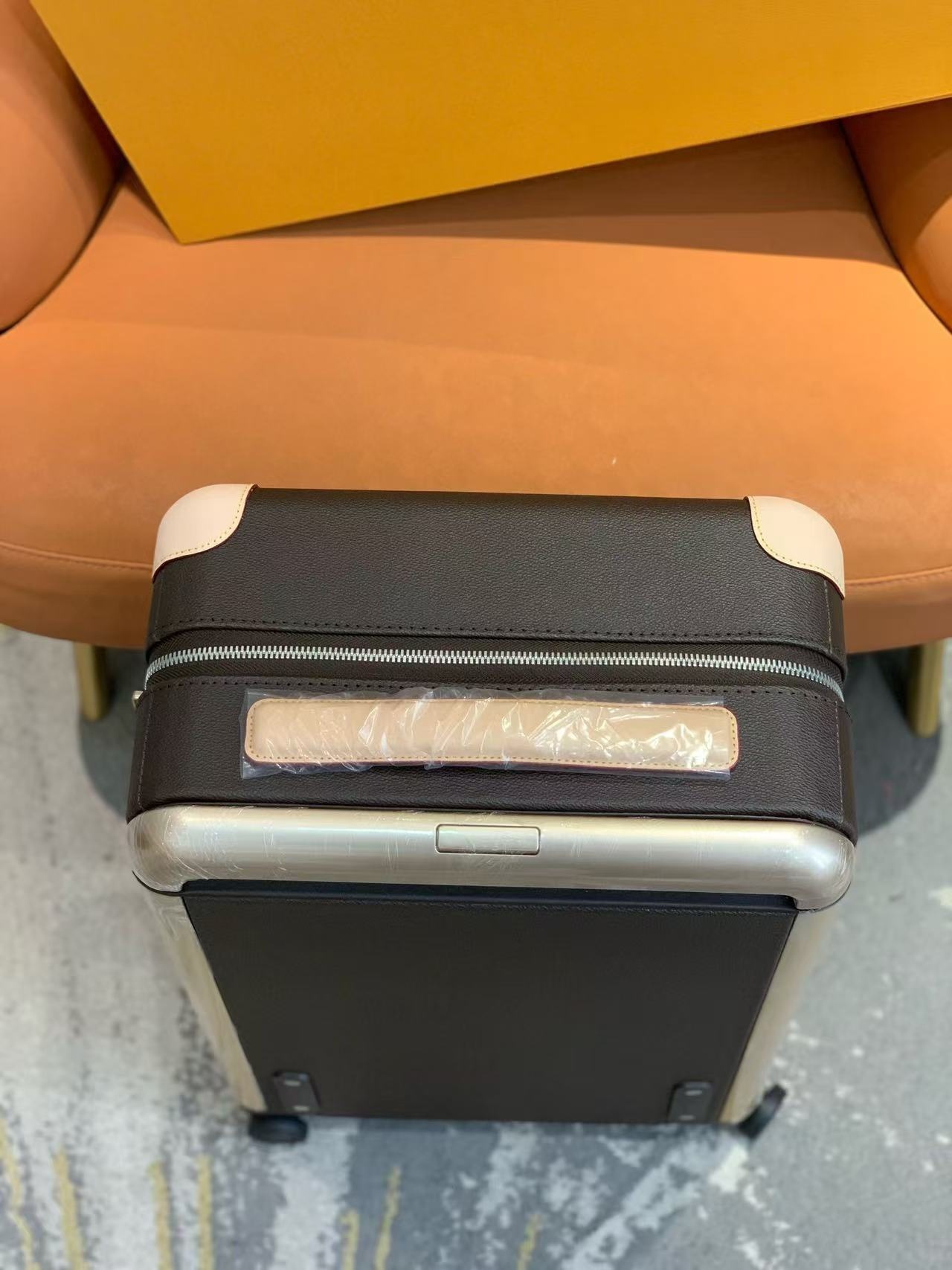 Casa de burro de marca contra la caja de palanca clásica de cuatro ruedas, caja de palanca universal, estándar original