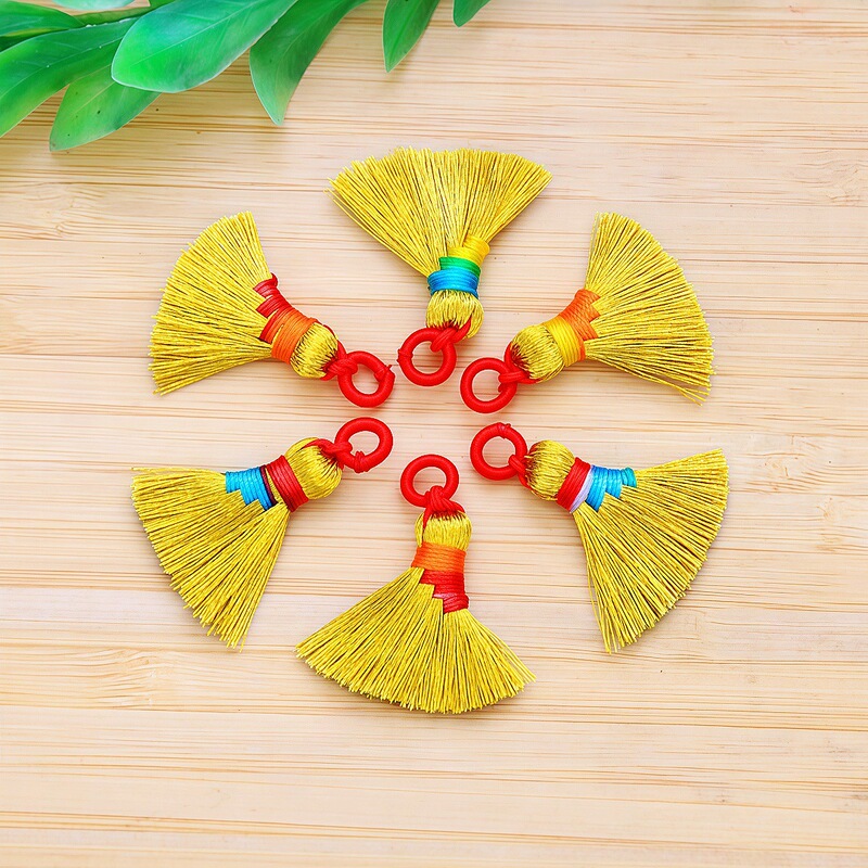 Hand-woven gold thread broom pendant key chain bracelet semi-finished accessories wholesale mini broom broom