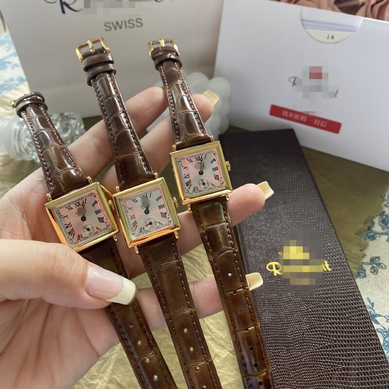 Son Ye-Jin's Same Style Rosemont Rosemont Quartz Women's Watch Female Ins Niche Design Retro Style