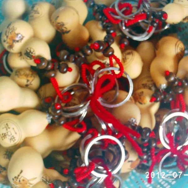 Factory wholesale planted gourd common currency zodiac keychain gourd