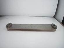 适用于komatsu oil cooler  600-651-1412 小松6D105机油冷却器