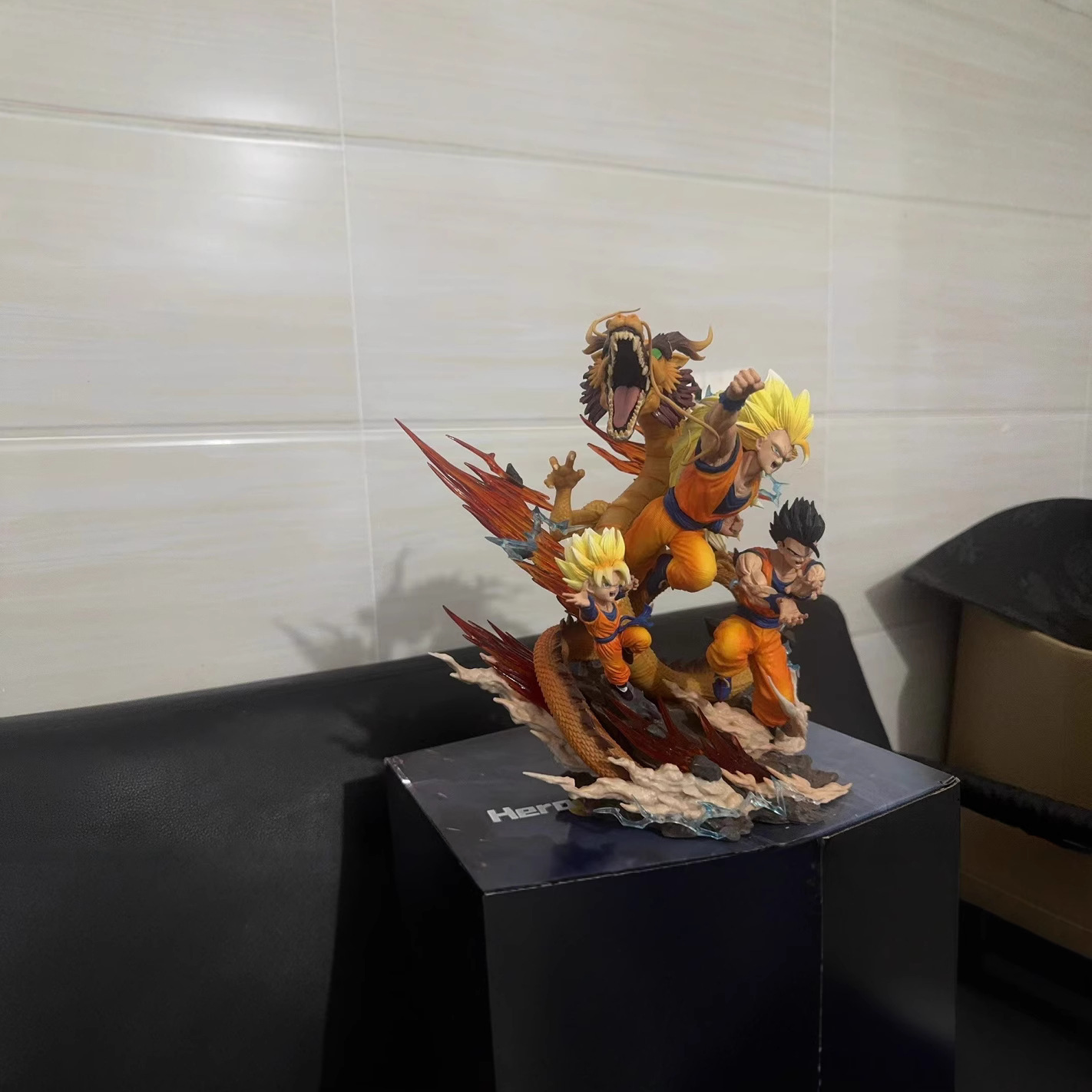 드래곤 볼 LS 드래곤 복싱 슈퍼 3 일 우콩 3 형제 핸드 헬드 27CM 동상 모델 생일 행사