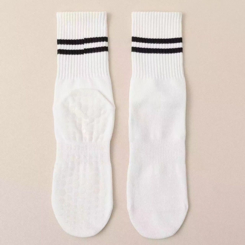 Pantalones de medias para niños y niñas, puntos antideslizantes, pantalones de medias para interiores, calcetines deportivas paralelas casuales coreanas al aire libre.