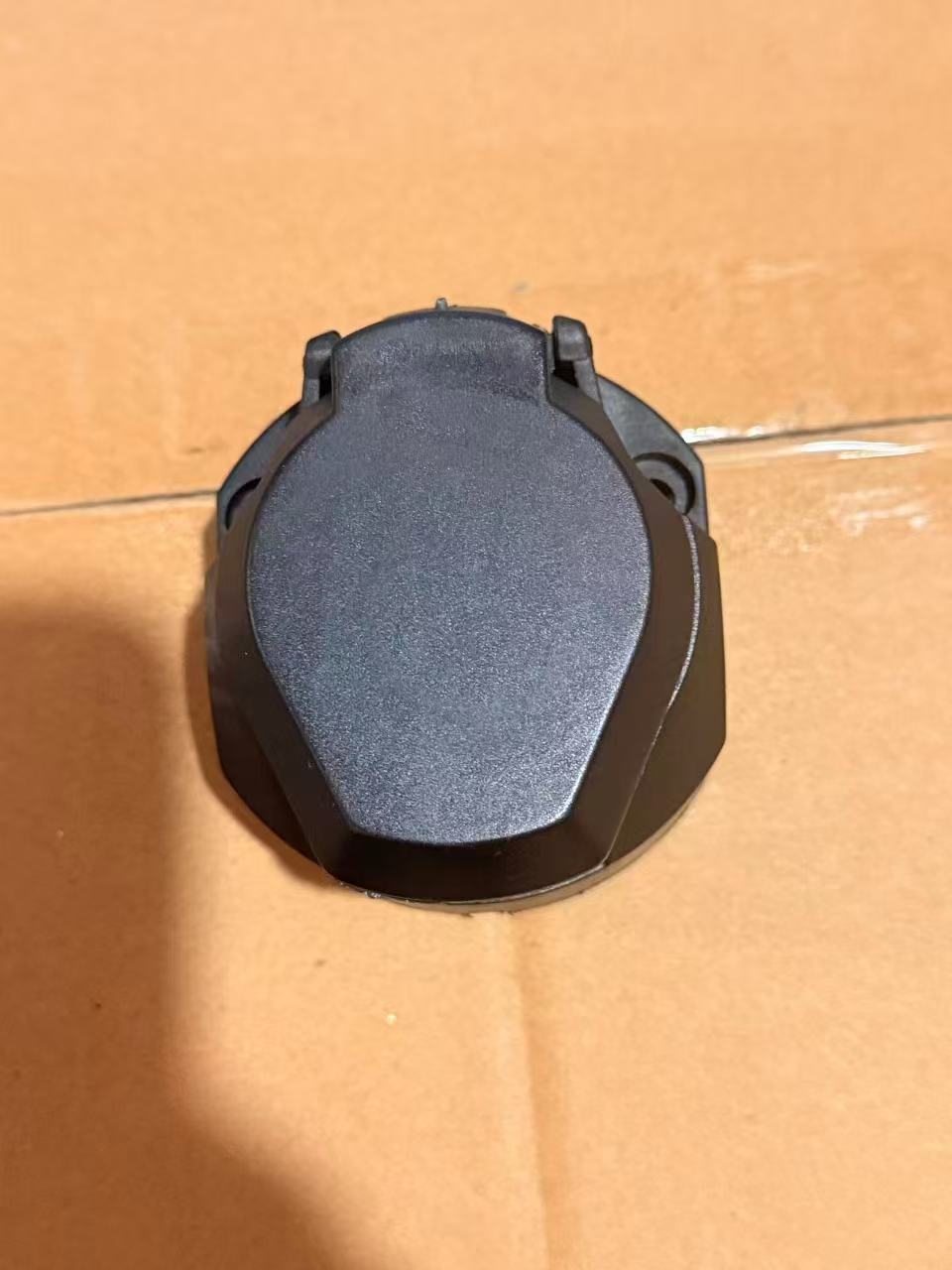 European-Style 7-Pin Socket Plug Small Trailer Rv Yacht Wiring Connector Direct from Manufacturer