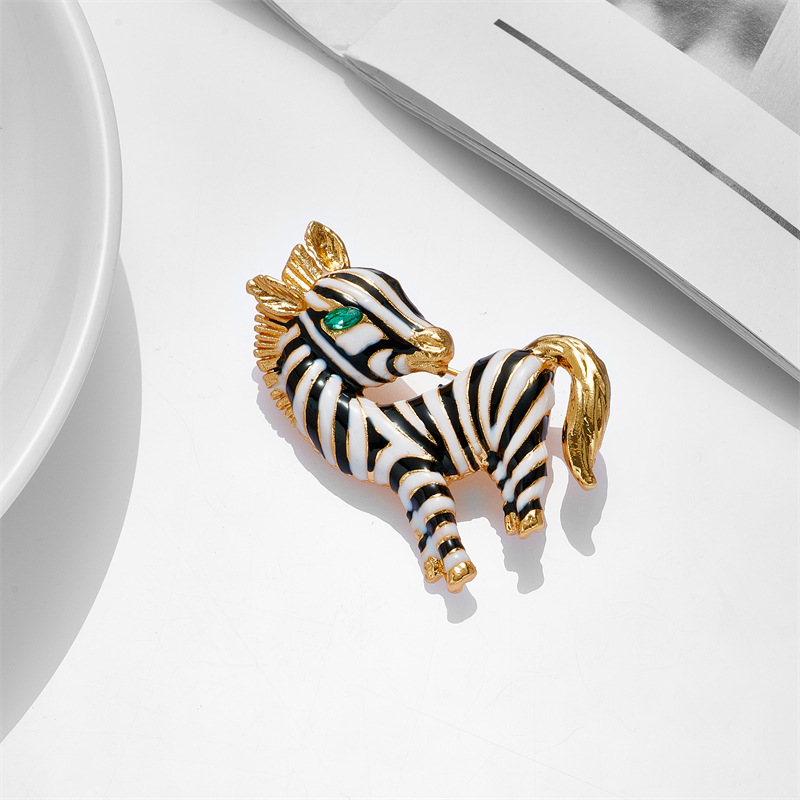 Vintage Style Zebra Alloy Enamel Unisex Brooches display picture 2