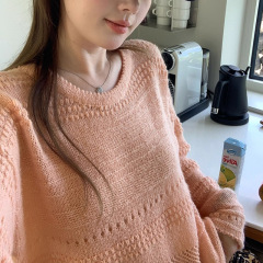 闲暇周末~马海毛镂空提花圆领针织衫女秋宽松慵懒针织罩衫