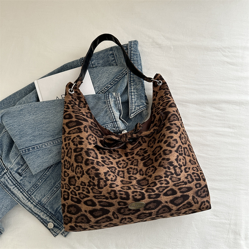 Bolsa de leopardo para mujeres 2024 nueva bolsa de hombro ocio otoño-invierno, bolsa de viaje universal