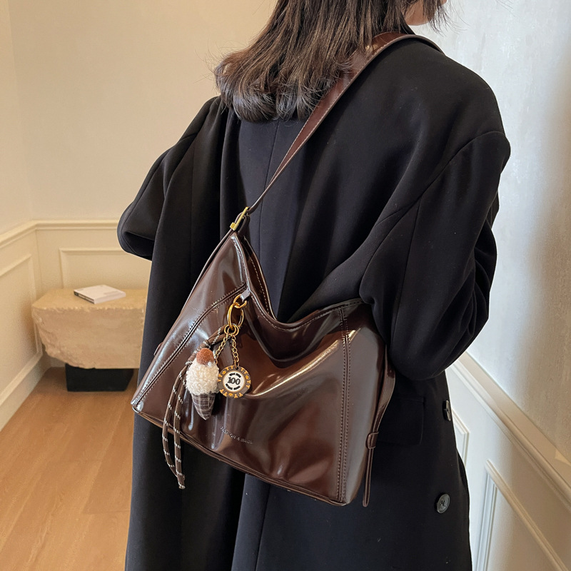 Bolsos de alta calidad de gran capacidad para mujeres nuevo otoño y invierno versátil simple mochila de transporte diario ocio bolsa de viaje