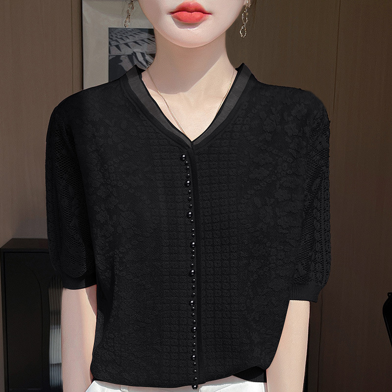 검은색