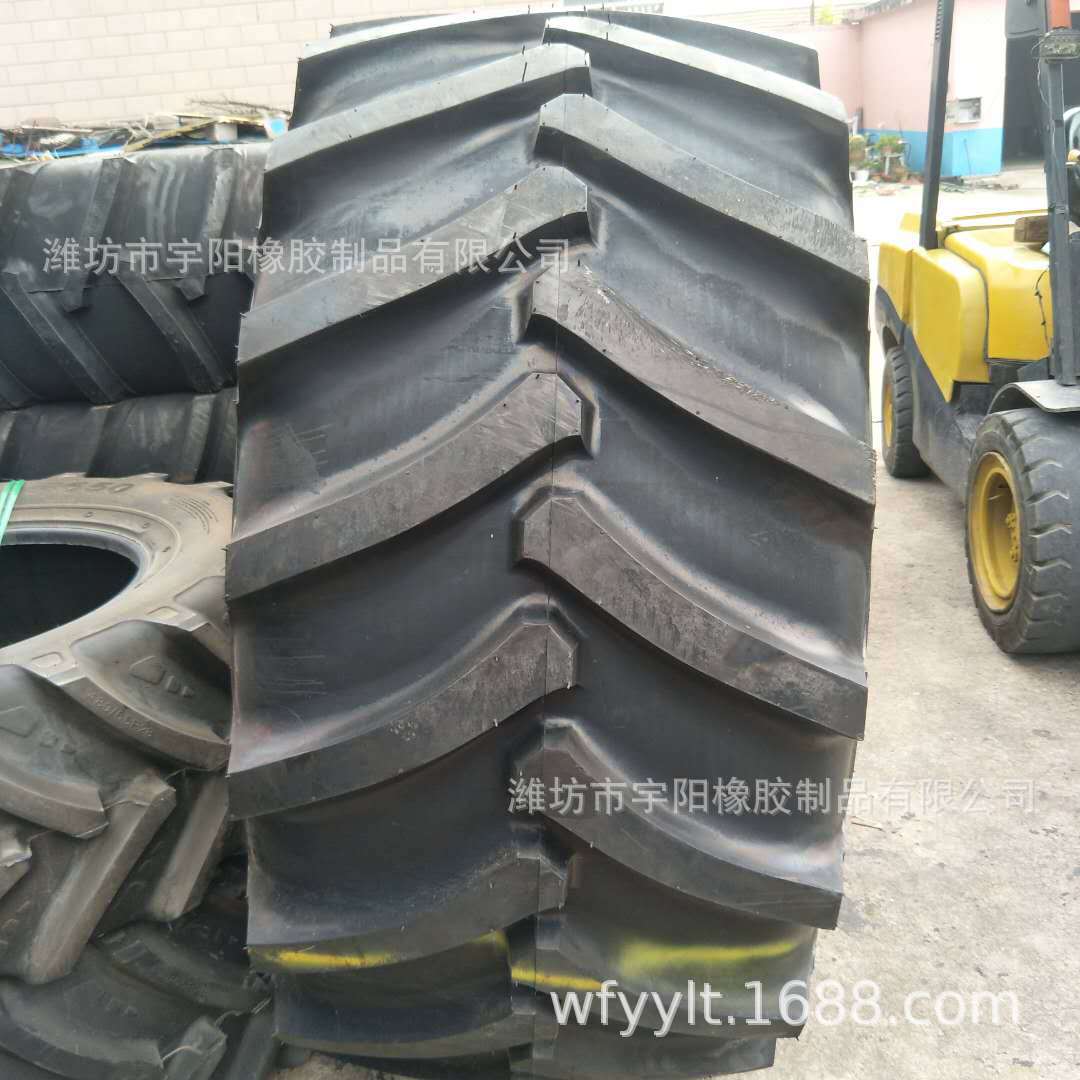 30.5-32 大人字花纹  农用拖拉机轮胎