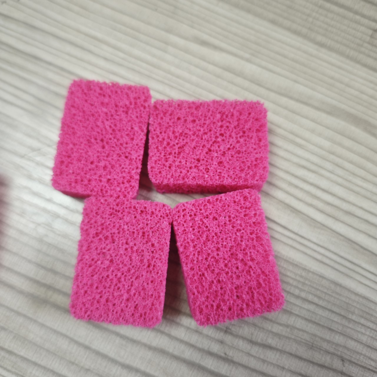 厂家批发亲水性聚氨酯吸水海绵，干态柔软吸水膨胀变大环保无异味