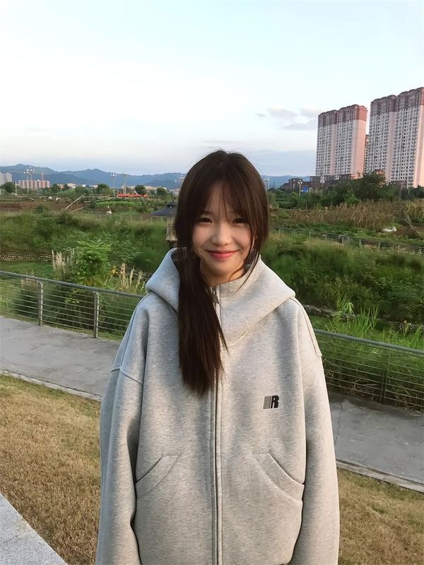 FIRSTVIEW官方重磅连帽卫衣外套女早秋印花韩系穿搭上衣高街|undefined