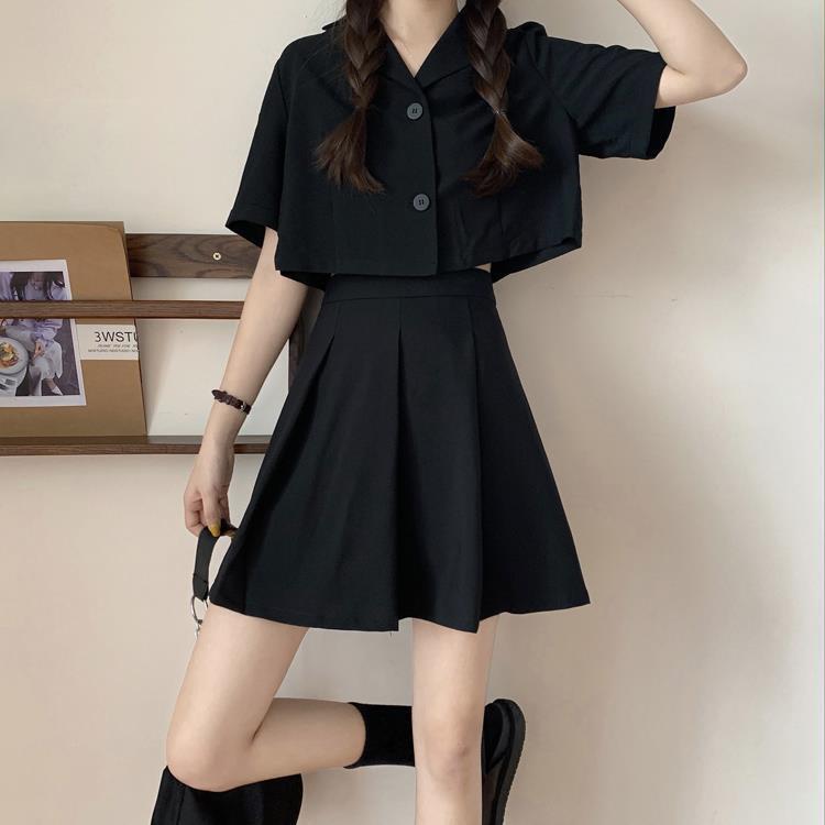 Summer Korean Style Suit, Short Top, Loose Small Suit, High Waist Pleated Skirt, College Style Two-Piece Set Summer Korean Style Suit, Short Top, Loose Small Suit, High Waist Pleated Skirt, College Style Two-Piece Set