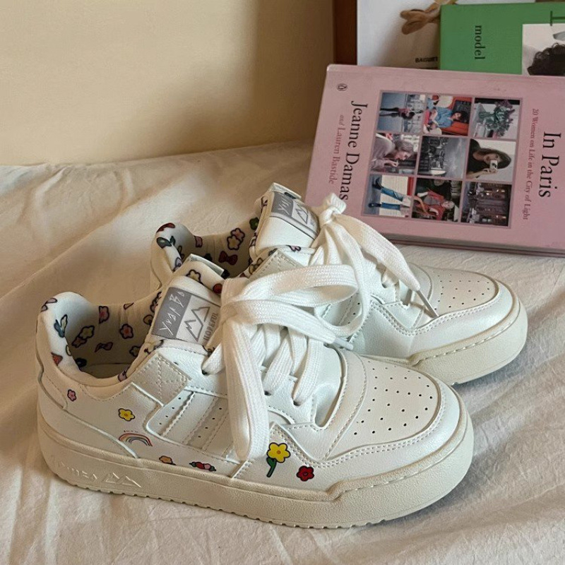 2026 Spring New Versatile Sports Chunky Shoes, Export Casual White Shoes, Women's Shoes, Cute Graffiti Thick-Soled Sneakers