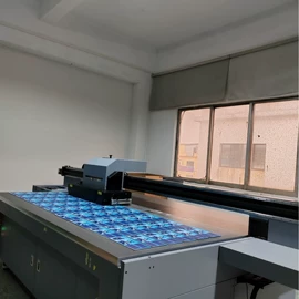 拼图、拼板;木质工艺品;其他材料印刷