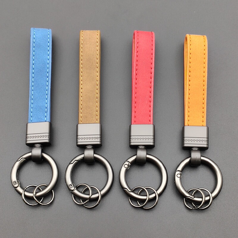 First-Layer Cowhide Keychain, Exquisite Gift, DIY Engraving Logo, Universal for Men and Women, Exquisite Car Key