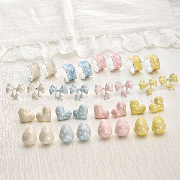 Cute fresh elegant universal earrings with bow